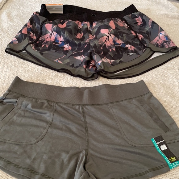 2 pair of brand new XLarge shorts - Picture 2 of 3
